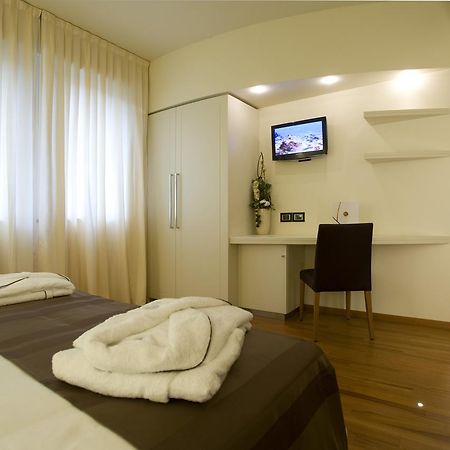 Hotel Napoleon Cherasco Bagian luar foto