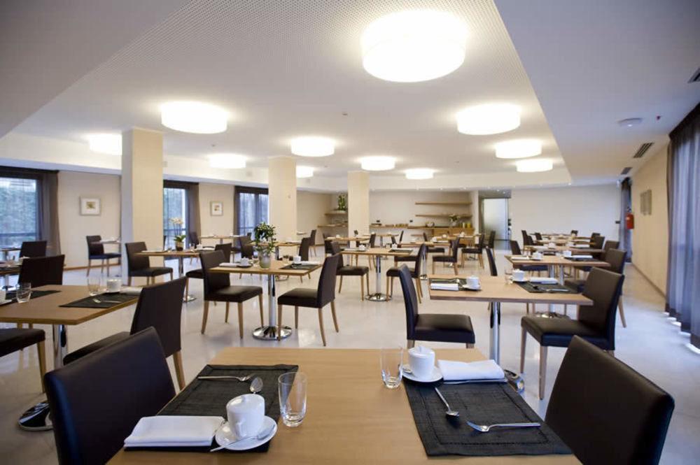Hotel Napoleon Cherasco Bagian luar foto